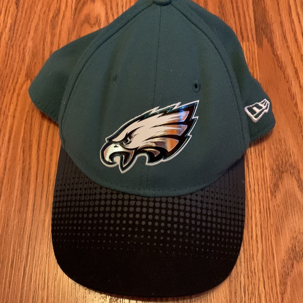 Philadelphia Eagles cap, mens size small-medium